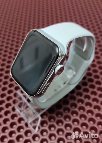 Apple Watch Series 8 / 45 мм Silver