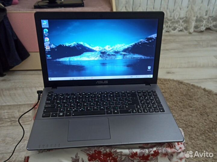 Ноутбук asus