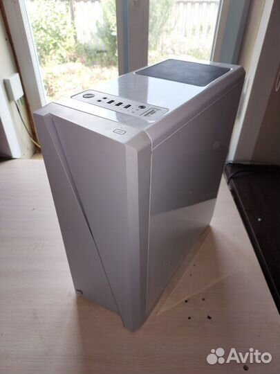 Корпус AeroCool Cylon