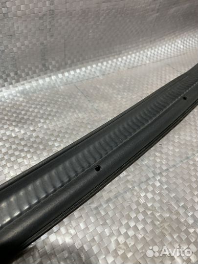 Уплотнитель багажника volkswagen passat b8