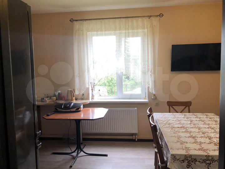 Дом 300 м² на участке 13 сот.