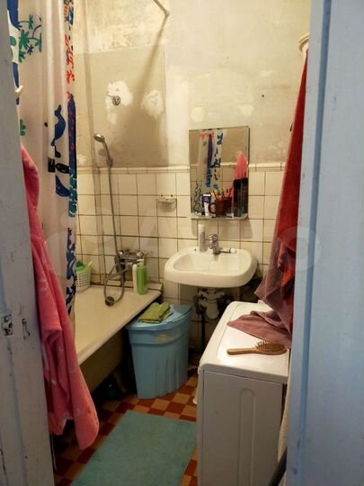 Комната 14,8 м² в 3-к., 8/8 эт.