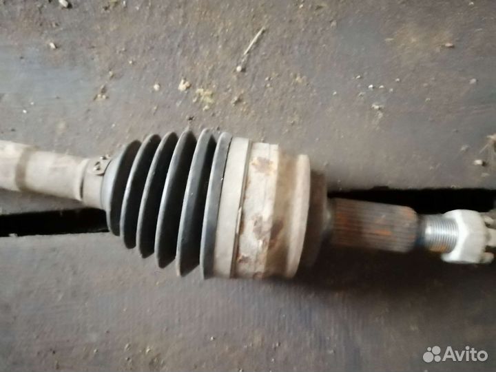 Привод правый lancer 10