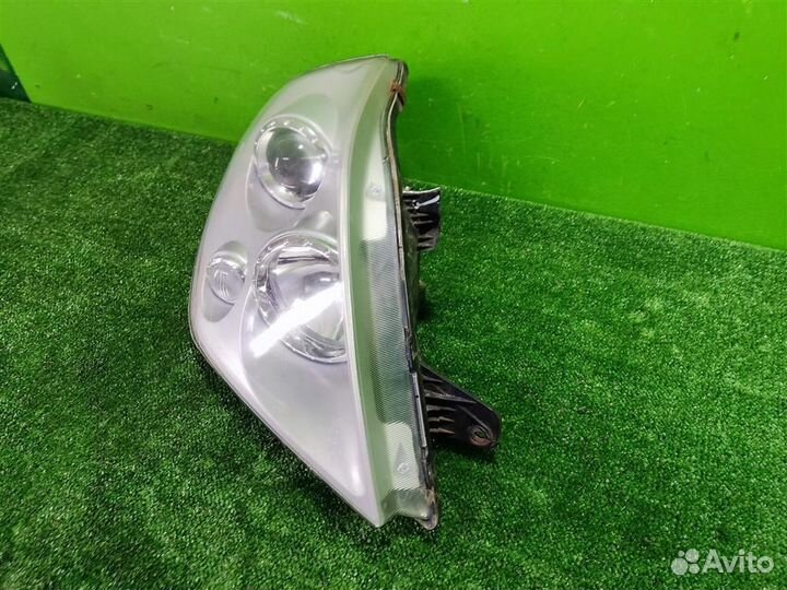 Фара правая Ssangyong Rexton 2005