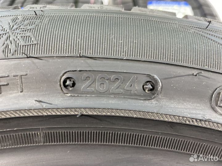 Triangle PL02 245/45 R18 100V