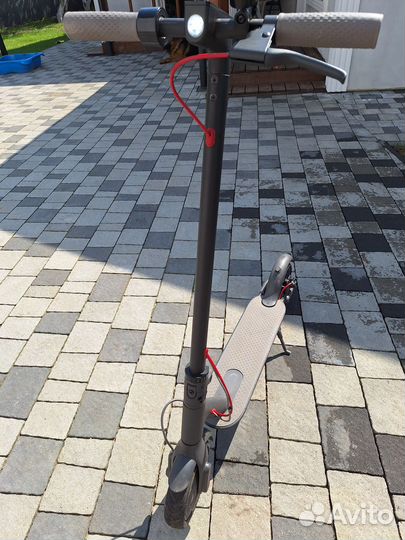 Электросамокат Xiaomi Mi Electric Scooter