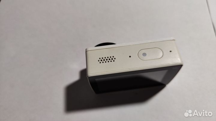 Экшн камера yi4k