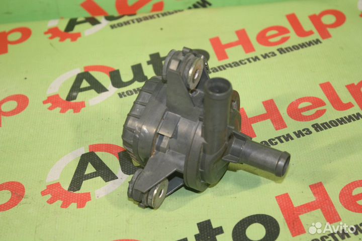 Помпа toyota aqua NHP10