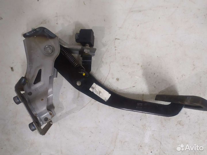 Педаль тормоза Хендай IX 35