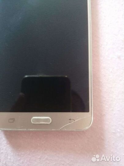 Телефон Samsung