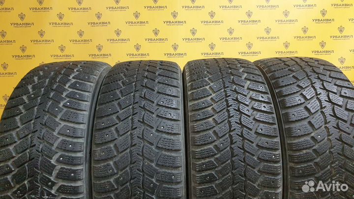 Kumho I'Zen Wis KW19 215/50 R17 91T