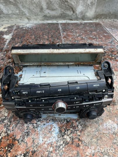 Магнитола мазда 3 под ремонт или на запчасти