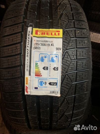 Pirelli Winter Sottozero Serie II 255/35 R19 и 285/30 R19 98V