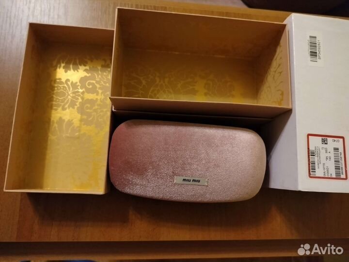 Футляр для очков Miu Miu с коробкой