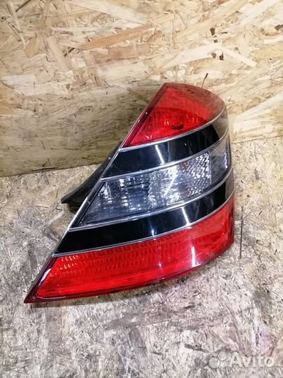 Фонарь задний правый Mercedes Benz W221