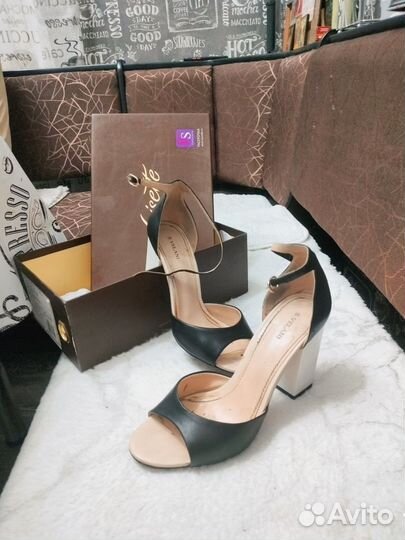 Туфли женские 39 размер