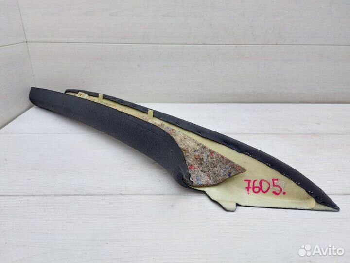 Накладка стойки лобового стекла передняя правая