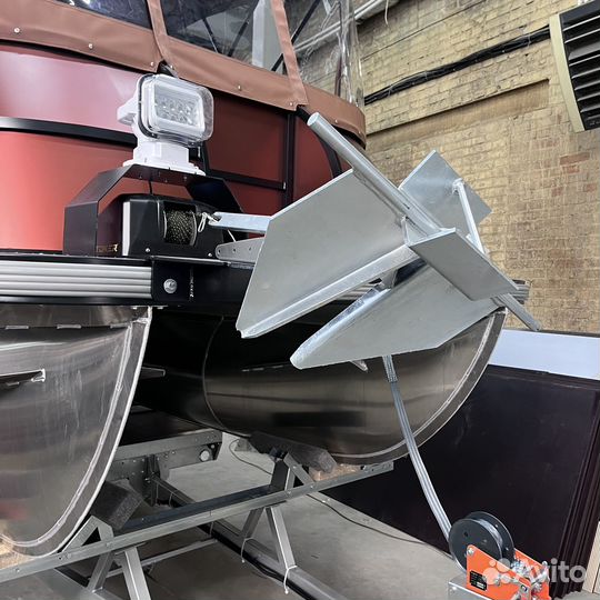 Понтонный катамаран моторный BRO 9.5