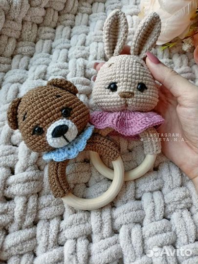Вязаные погремушки, грызунки, ручная работа
