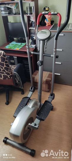 Эллиптический тренажер atemi