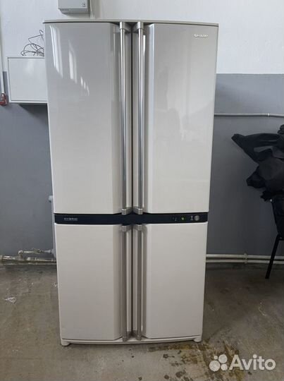 Холодильник sharp