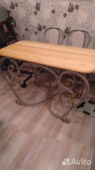 Стол обеденный кованный