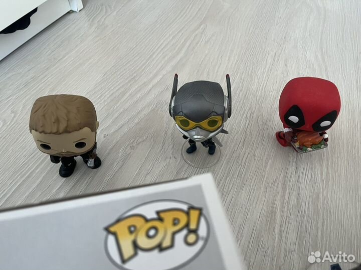 Коробка комиксов marvel и фигурок fanko pop