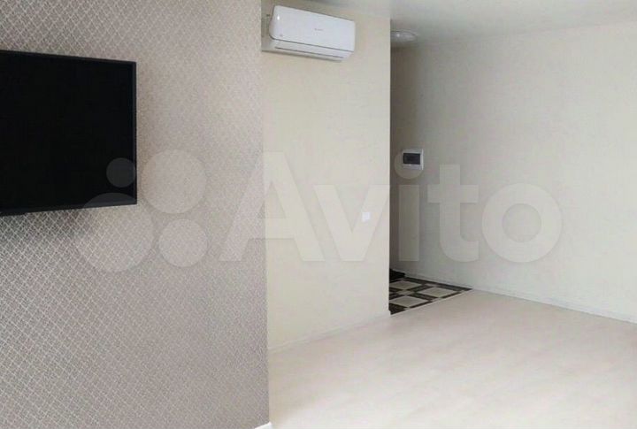 2-к. квартира, 43 м², 3/5 эт.