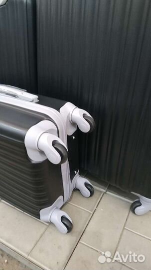 Чемодан на колесах King