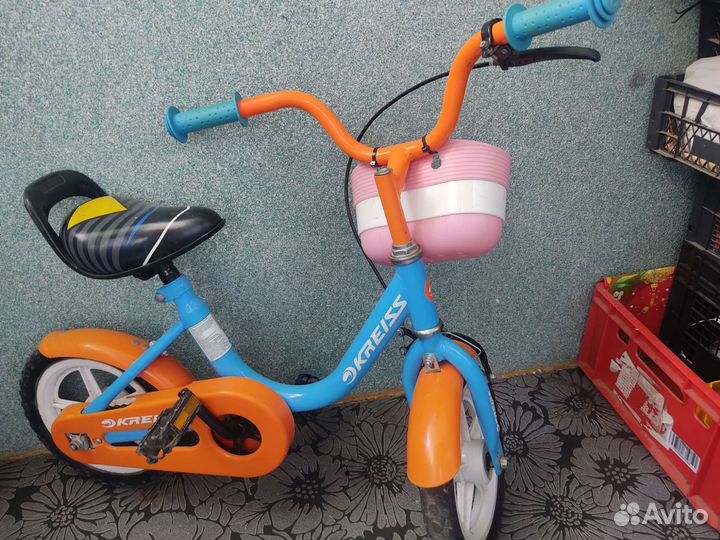 Детский велосипед бу 3-7 лет с боковыми колесами