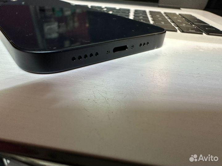 iPhone 12 128 на гарантии
