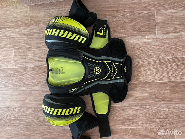 Продам хоккейную экипировку