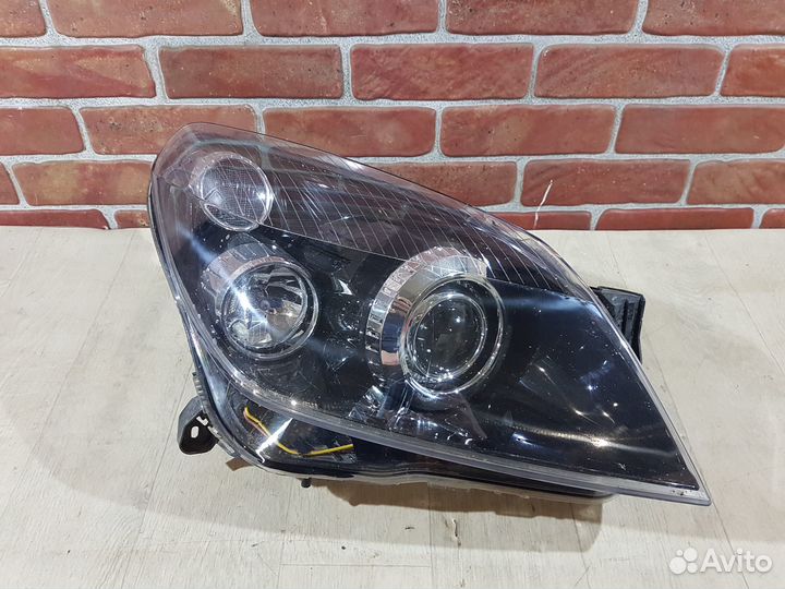 Фара передняя правая Opel astra h gtc