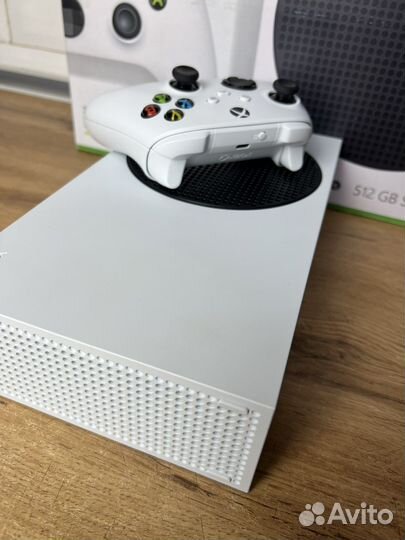 Microsoft Xbox series S +327 игр