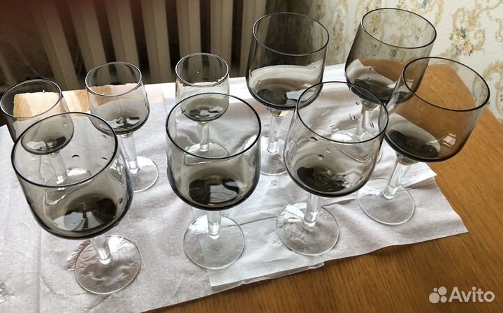 Рюмки цветное стекло на подставке,дымчатые СССР