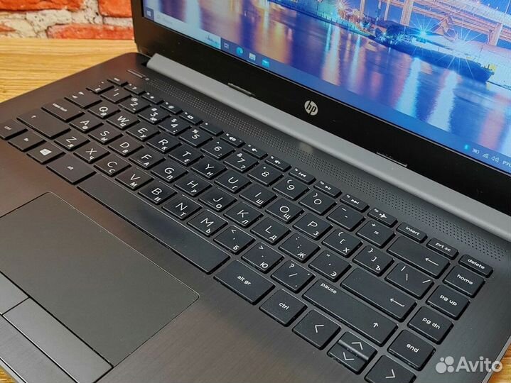 HP Ноутбук 14 дюймов SSD240 i5 для игр работы 240