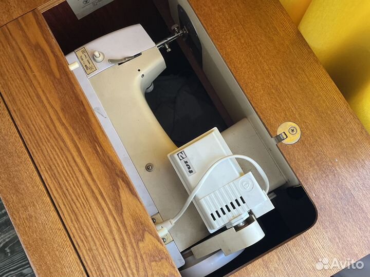 Швейная машинка TUR 2