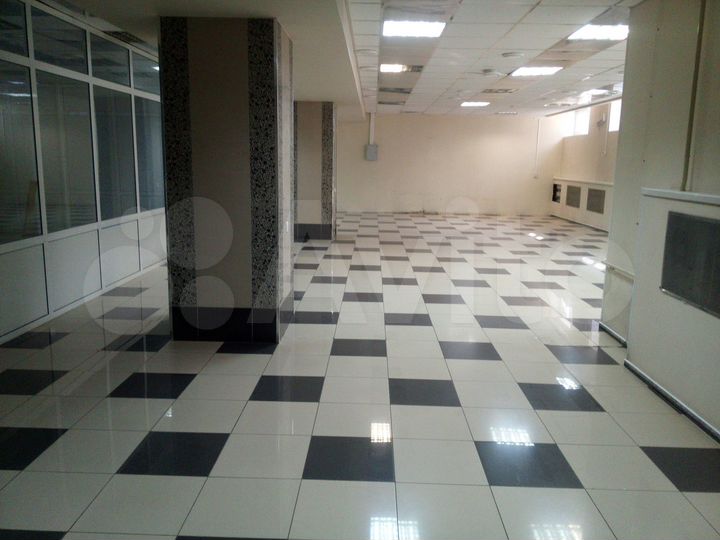 Торговое или Складское помещение, 200 м²