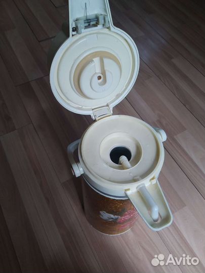 Термос с помпой