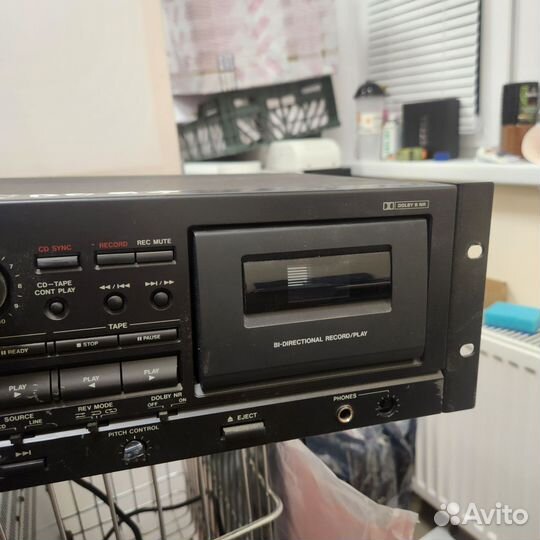 Проигрыватель Tascam cd-a700 дека