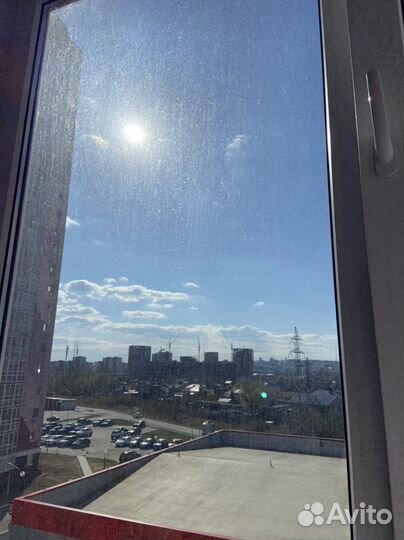 Робот мойщик окон в аренду