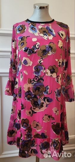 Очаровательное новое вискоз.платье Италия 44р