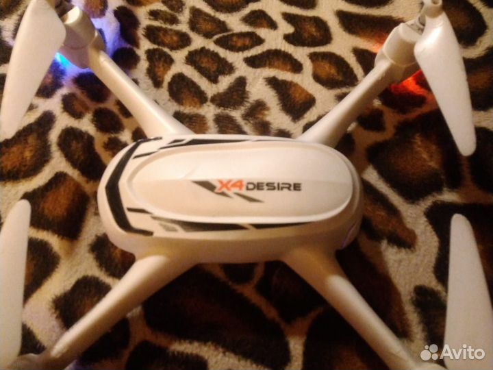 Квадрокоптер Hubsan h502s