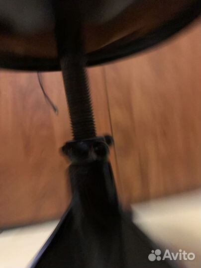 Стул для пианино винтовой