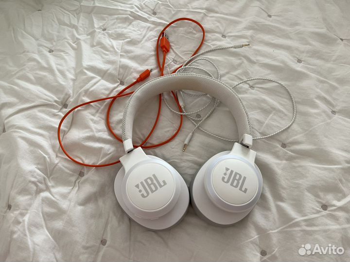 Наушники накладные Bluetooth JBL Live 500BT