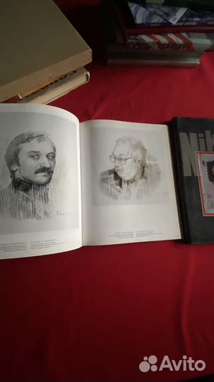 Книги Никас Сафронов, Реклама в плакатах