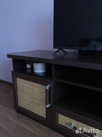 Тумба под телевизор