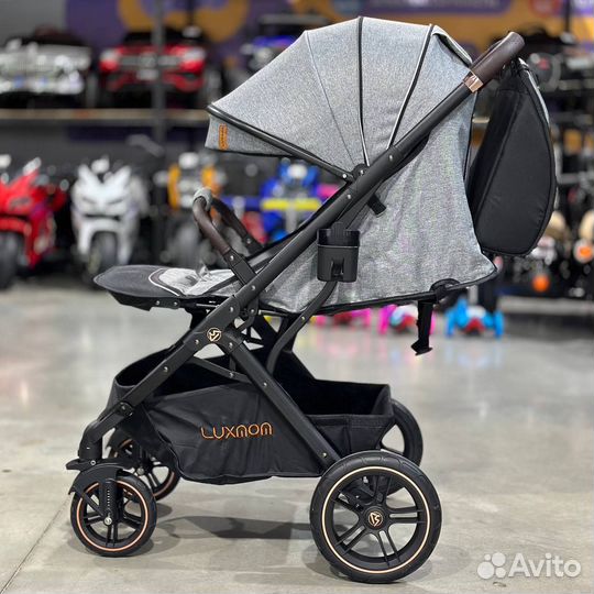 Коляска новая