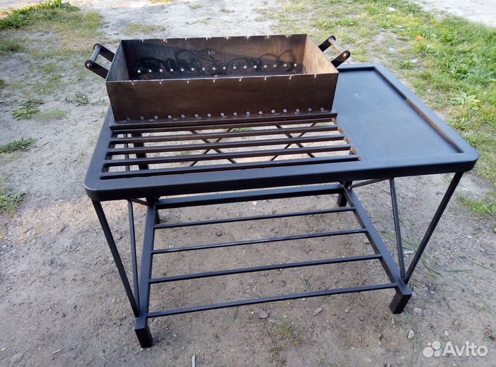 Мангал со столиком