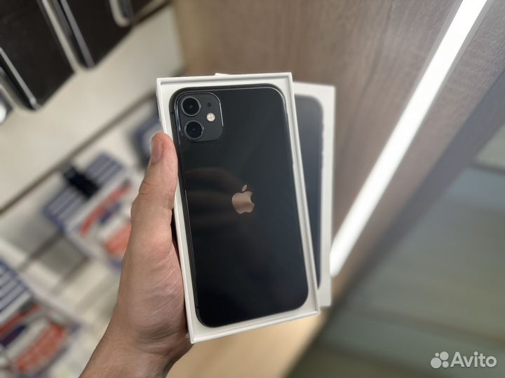 iPhone 11, 64 ГБ